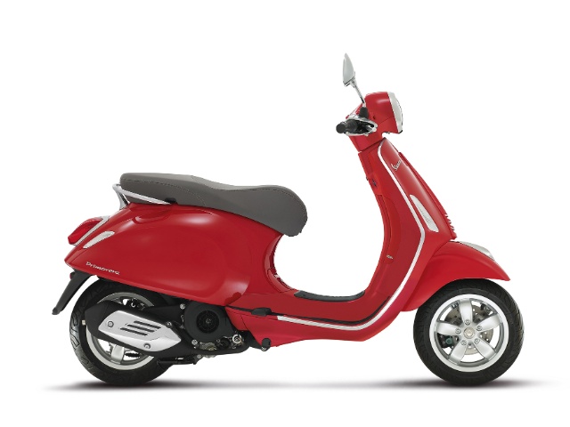 18 Vespa Primavera 125